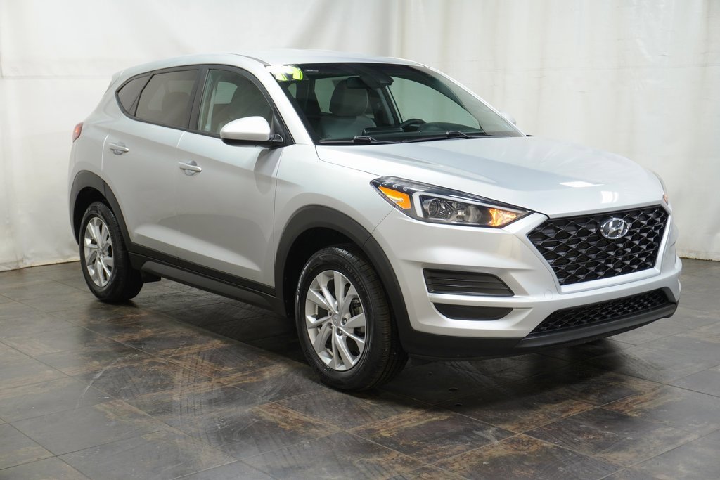 Used 2019 Hyundai Tucson SE video 1