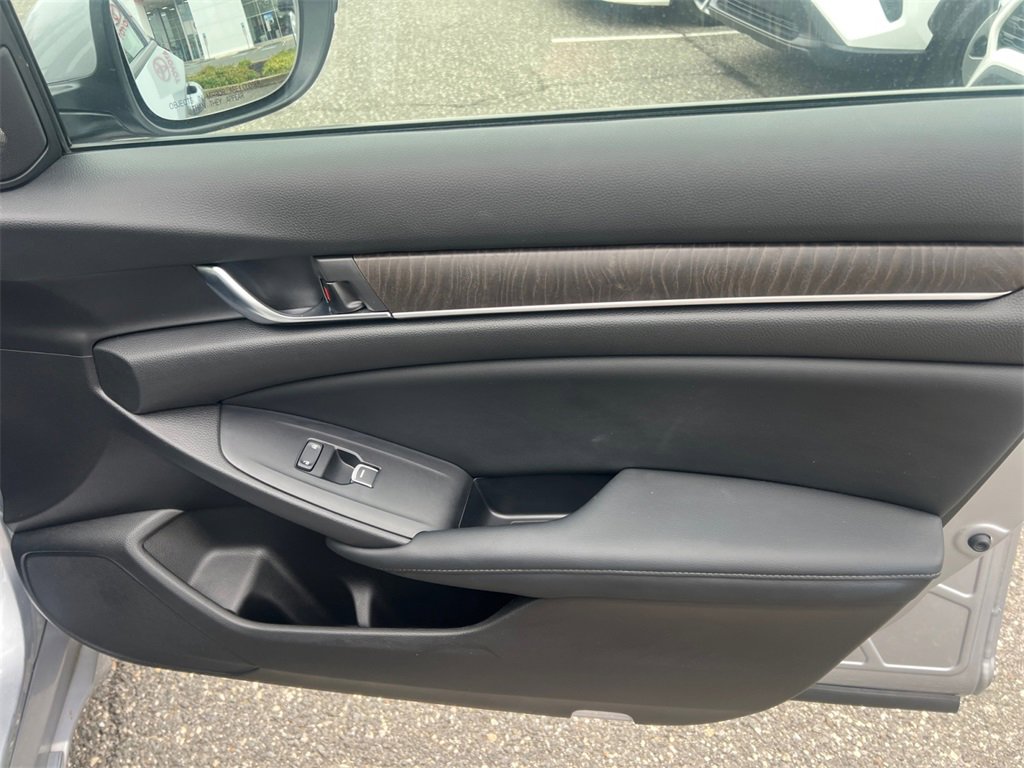 Used 2018 Honda Accord EX-L image 17