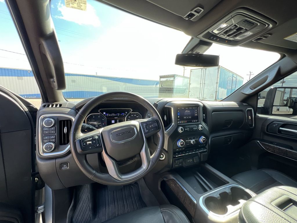 Used 2020 GMC Sierra 3500 Denali image 10