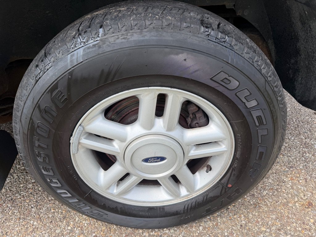 Used 2003 Ford Expedition XLT AWD/4WD image 20