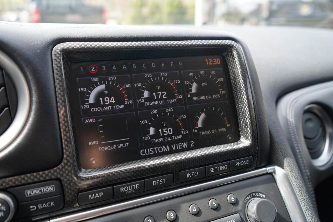 Used 2010 Nissan GT-R Premium image 39