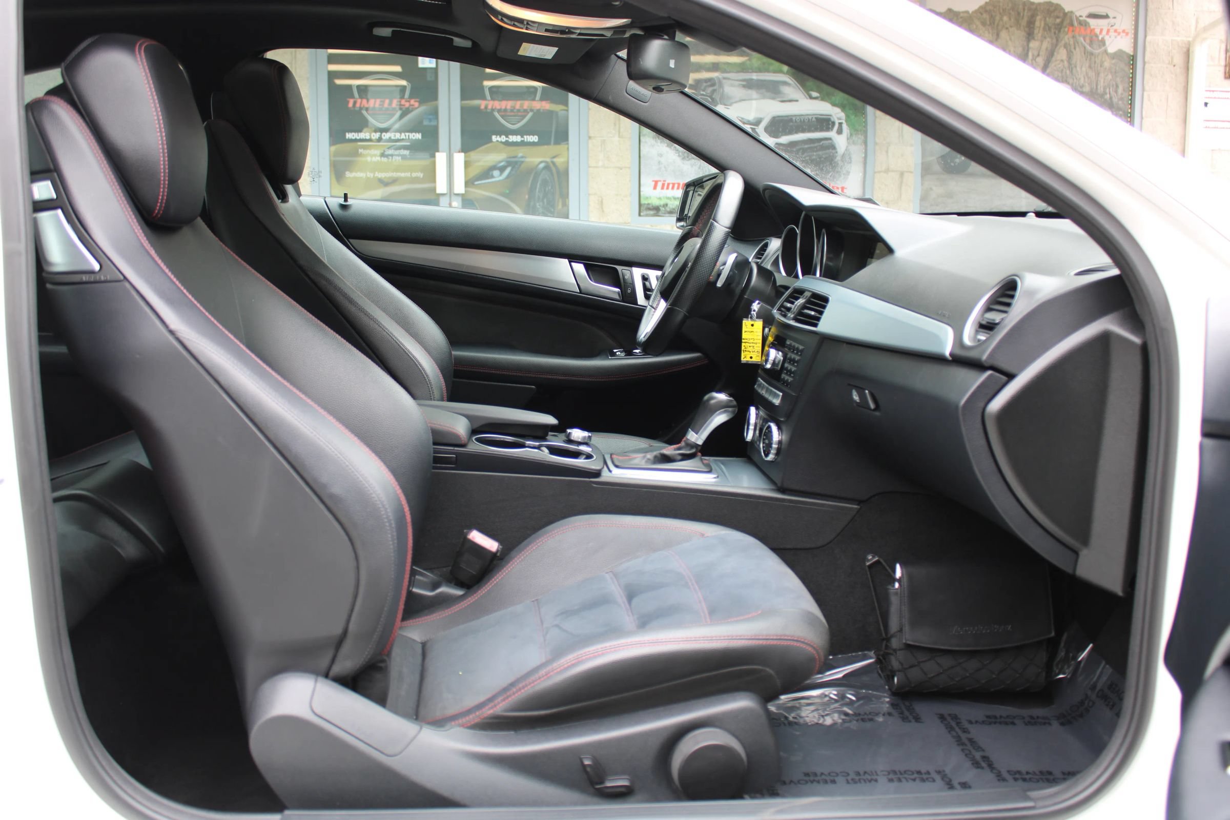 Used 2015 Mercedes-Benz C 250 Coupe w/ Sport Package image 18