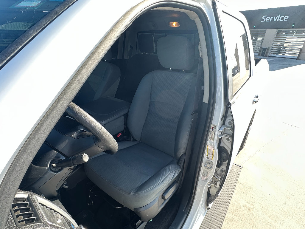 Used 2015 RAM 2500 SLT image 25