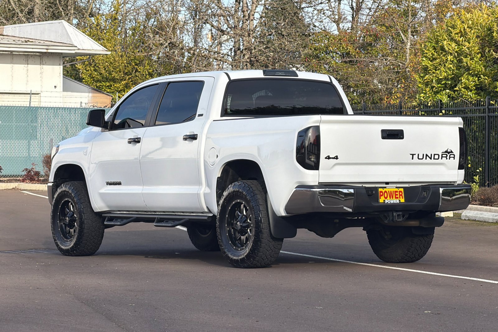 Used 2017 Toyota Tundra SR5 w/ SR5 Upgrade Package image 6