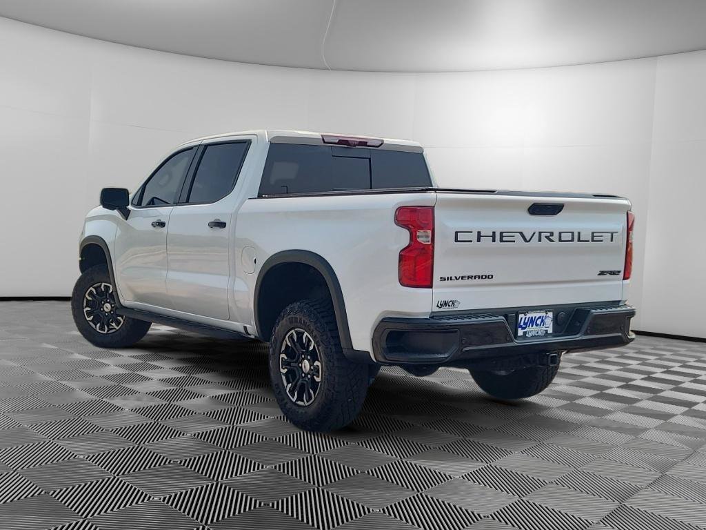 Used 2024 Chevrolet Silverado 1500 ZR2 w/ Technology Package AWD/4WD image 2