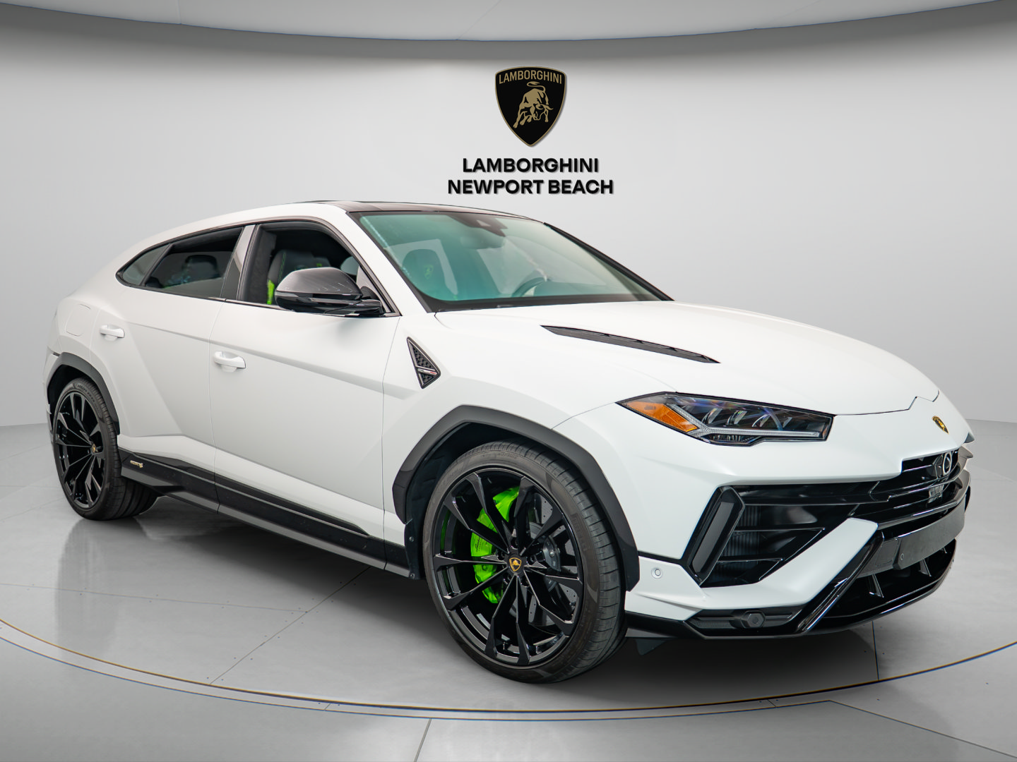 Used 2023 Lamborghini Urus S AWD/4WD image 1