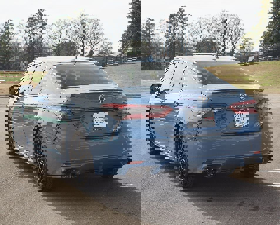 Used 2024 Toyota Camry XSE w/ Navigation Package image 17