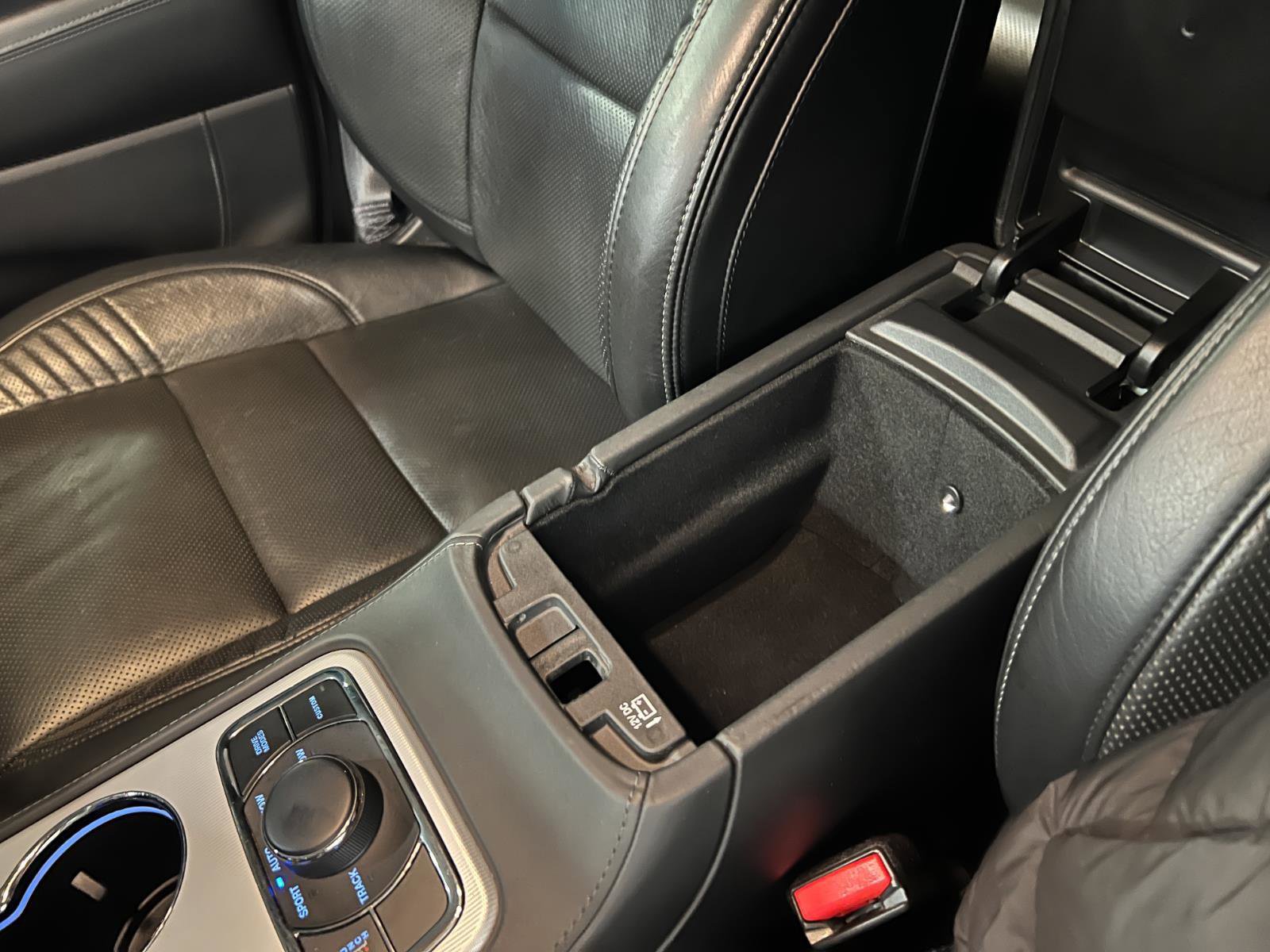 Used 2018 Jeep Grand Cherokee Trackhawk AWD/4WD image 21