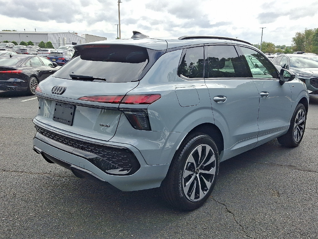 New 2026 Audi Q3 quattro 2.0T AWD/4WD image 4