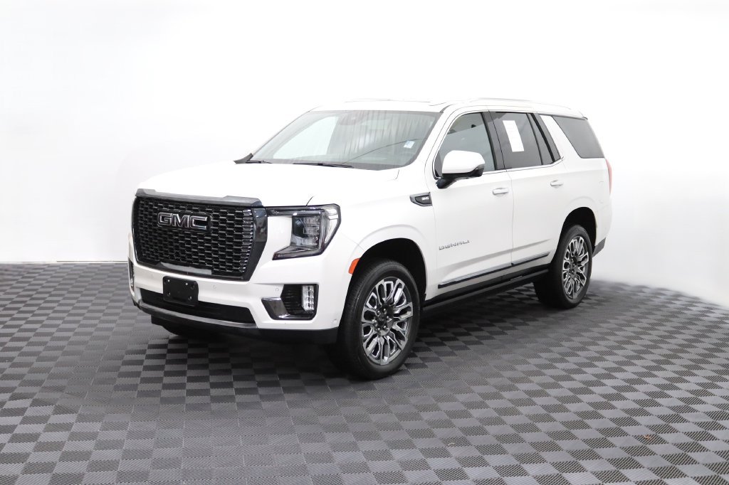 Certified 2024 GMC Yukon Denali Ultimate AWD/4WD image 3