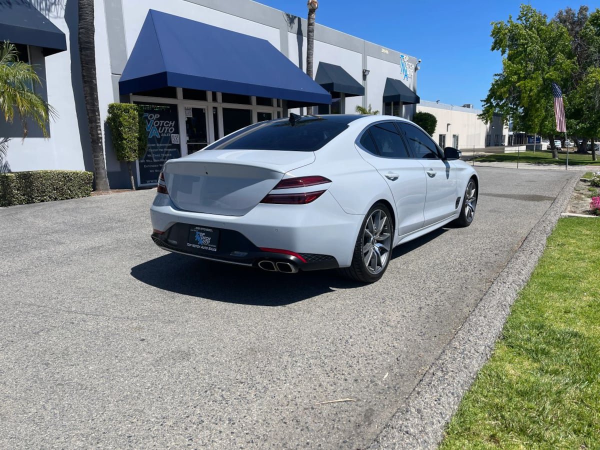 Used 2022 Genesis G70 2.0T w/ Prestige Package RWD image 5