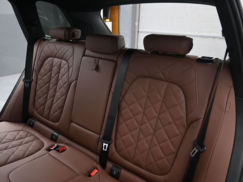 New 2026 BMW X5 xDrive50e image 31