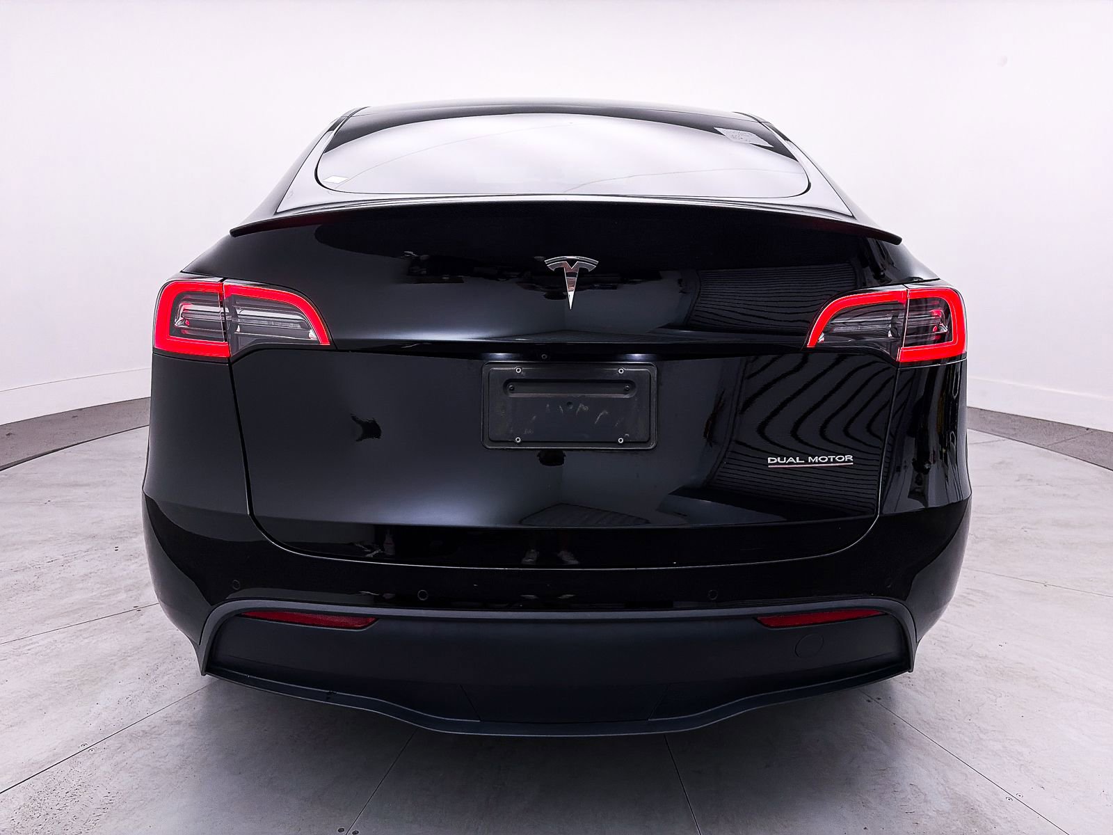 Used 2021 Tesla Model Y Performance image 14