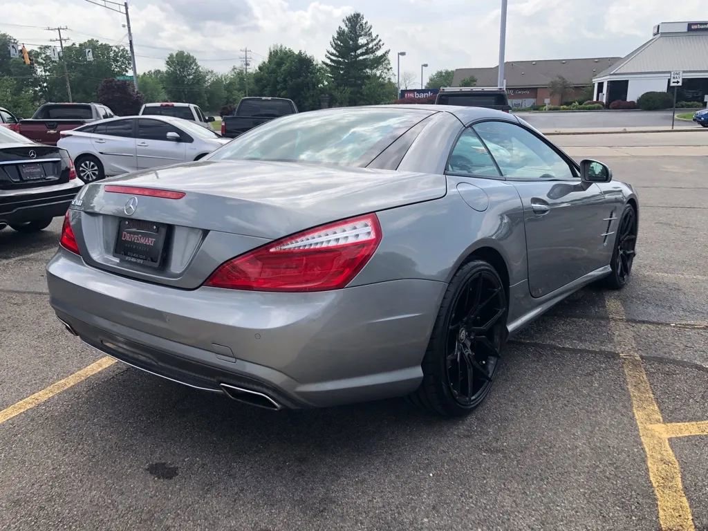 Used 2015 Mercedes-Benz SL 400 image 26