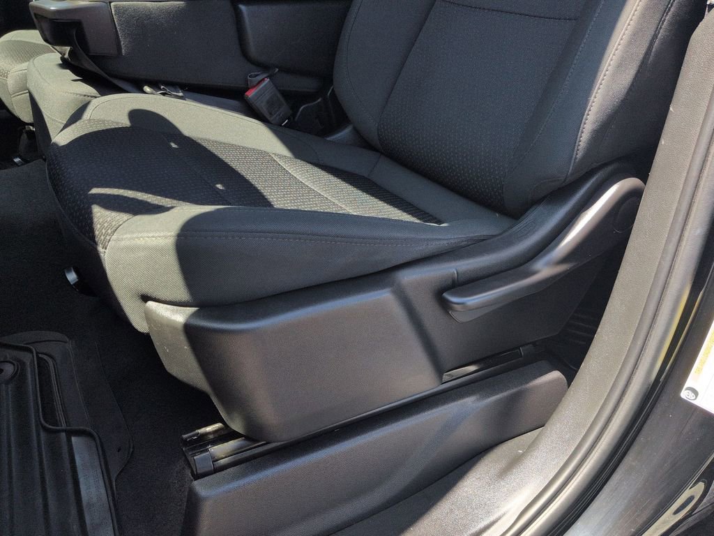Used 2020 Chevrolet Silverado 1500 Custom w/ Custom Value Package RWD image 12