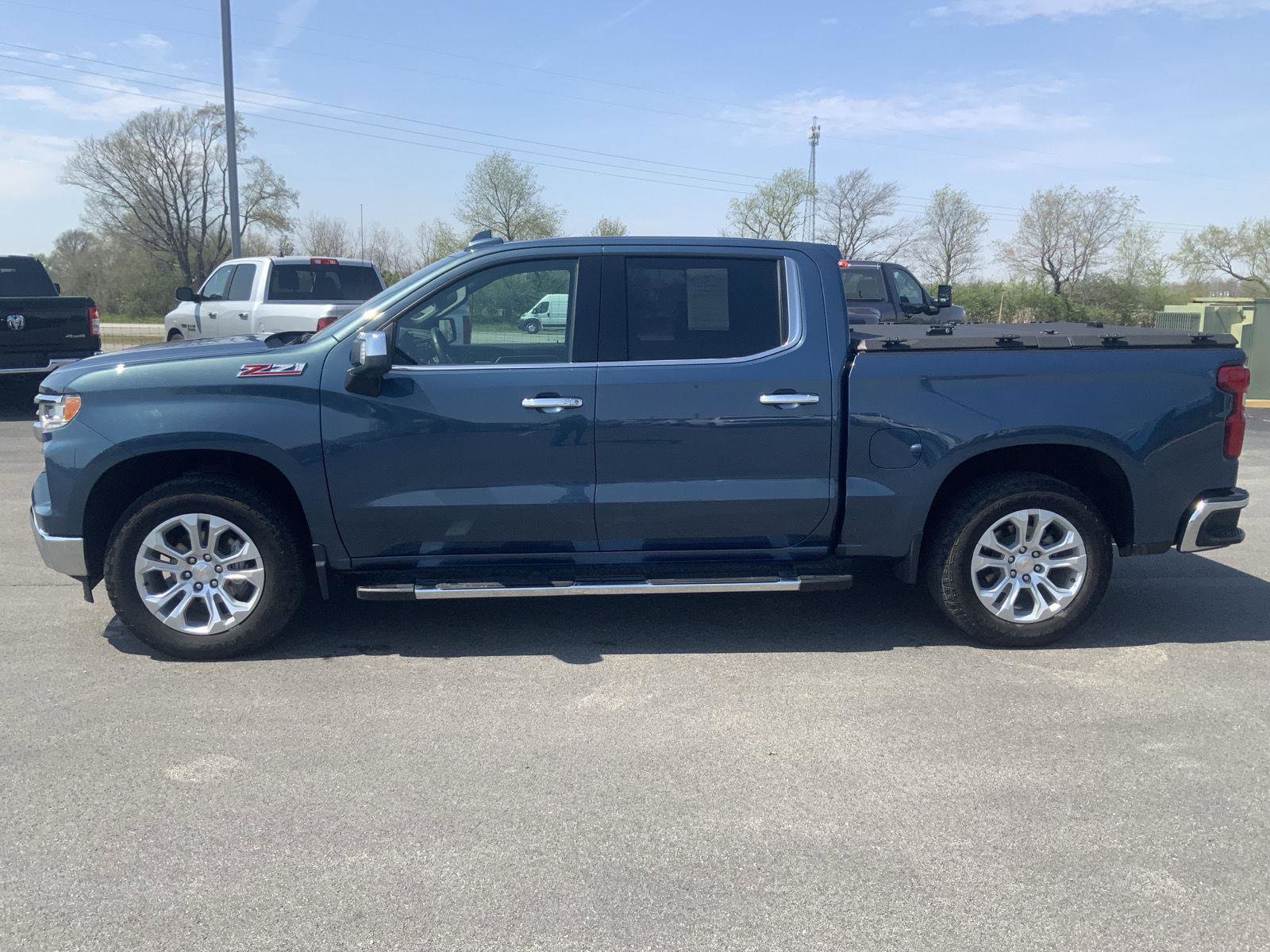 Used 2024 Chevrolet Silverado 1500 LTZ w/ LTZ Premium Package image 7