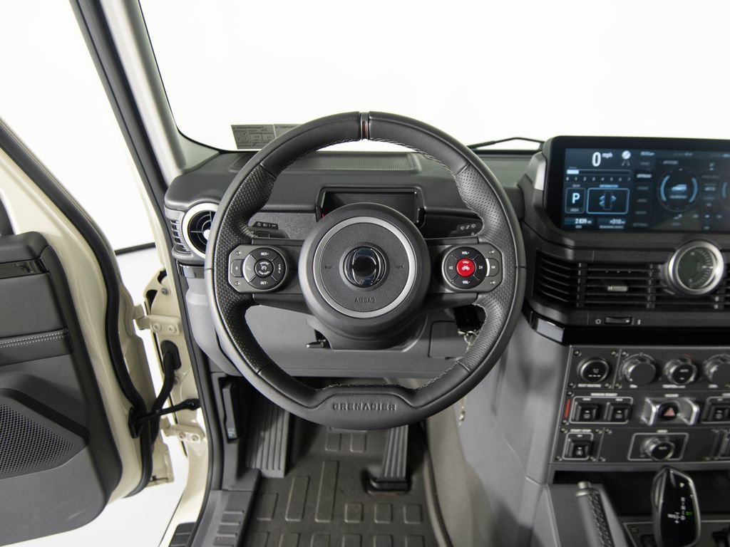 Used 2025 INEOS Grenadier Fieldmaster Edition AWD/4WD image 17