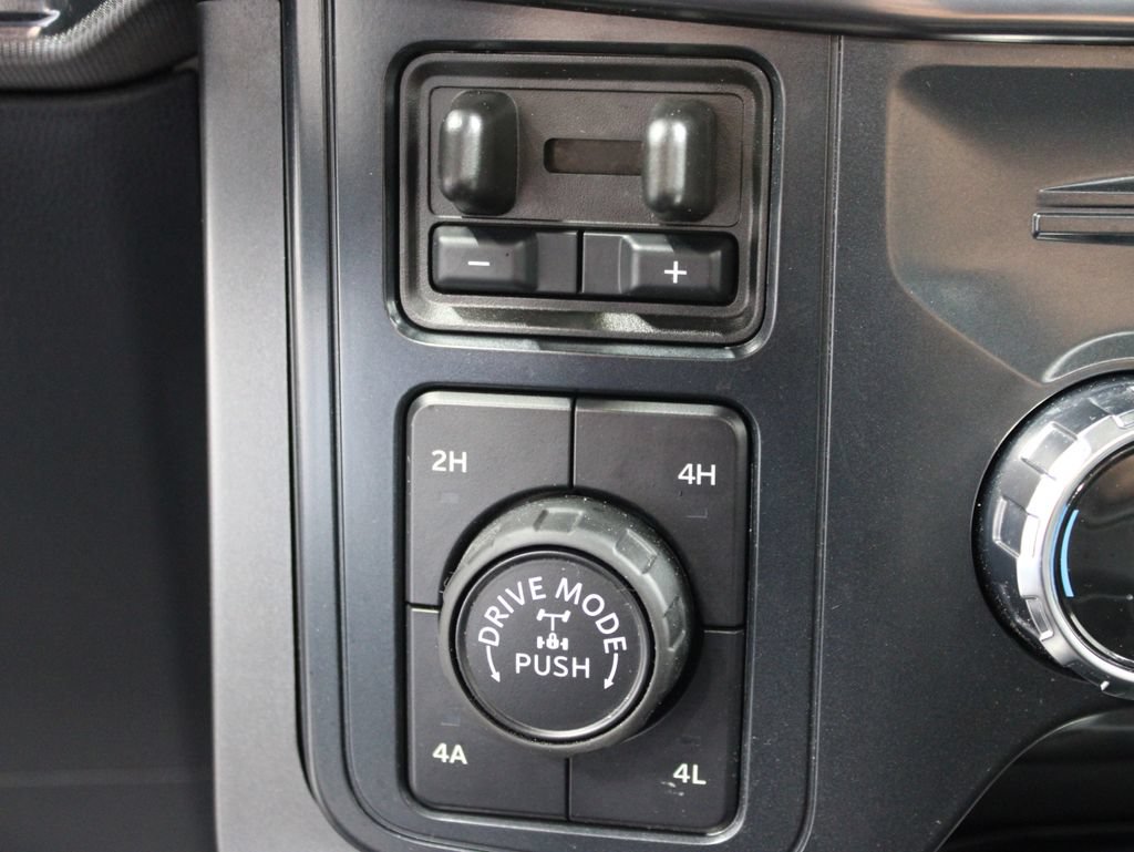 Used 2025 Ford F150 Lariat w/ Equipment Group 502A High AWD/4WD image 70