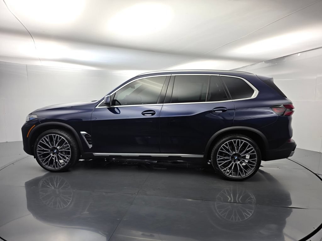 Certified 2025 BMW X5 sDrive40i w/ Premium Package RWD image 7