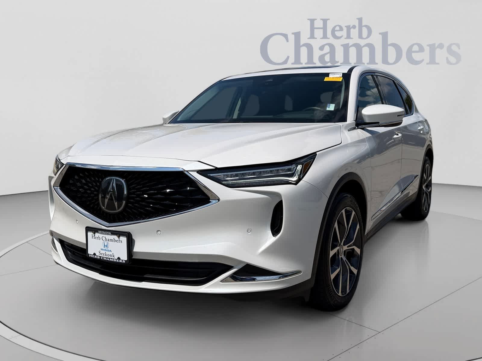 Used 2024 Acura MDX SH-AWD w/ Technology Package image 11