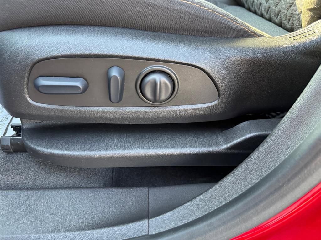 Used 2023 Chevrolet Equinox LT image 14