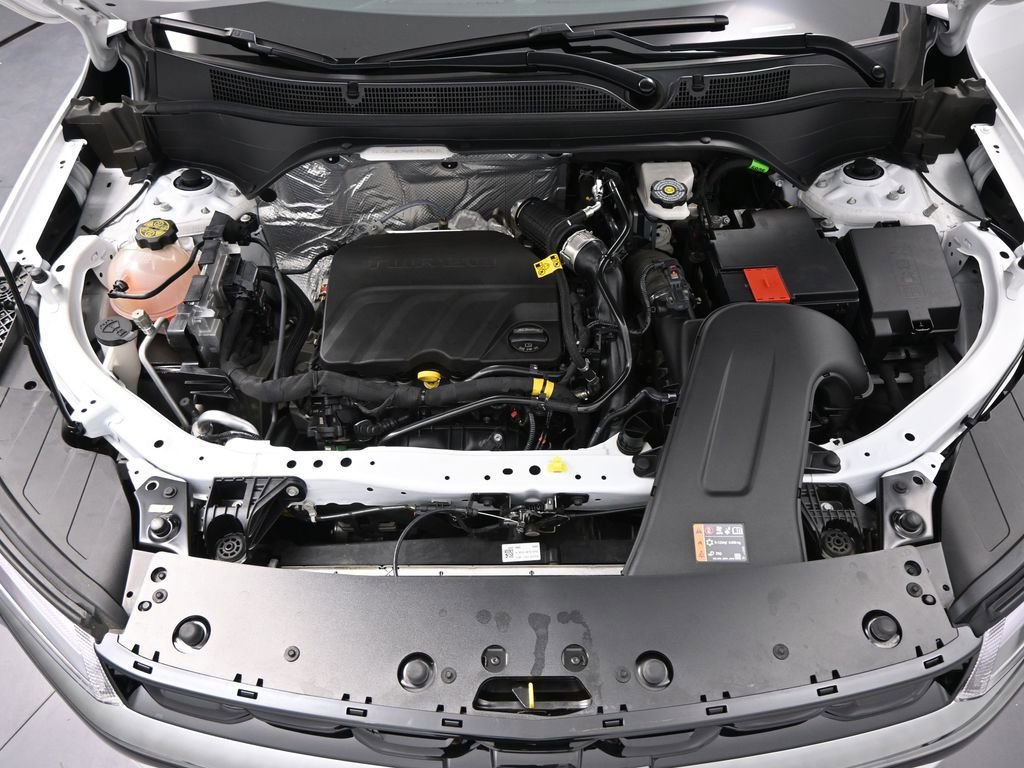 Used 2024 Chevrolet Trax RS w/ Sunroof Package image 32