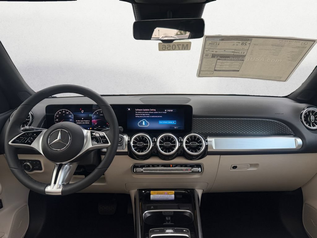 New 2026 Mercedes-Benz GLB 250 image 9