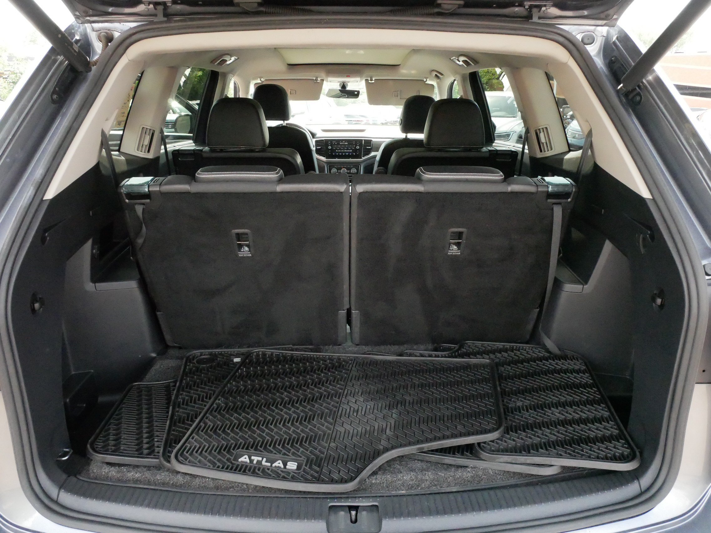 Certified 2023 Volkswagen Atlas SE w/ Panoramic Sunroof Package AWD/4WD image 18