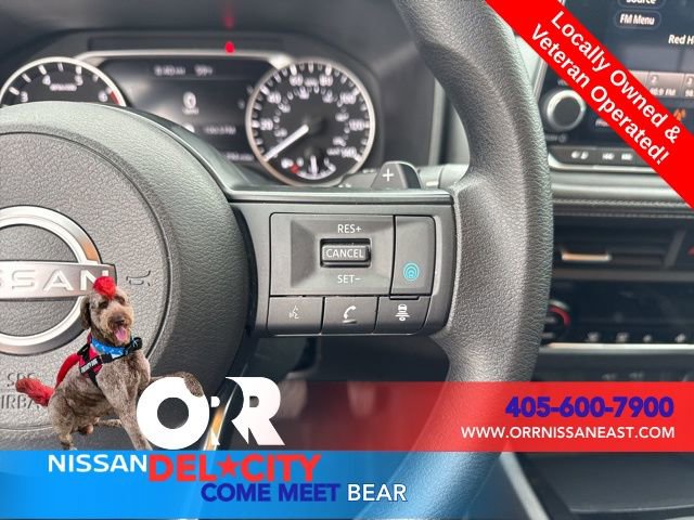 Used 2024 Nissan Rogue SV FWD image 18