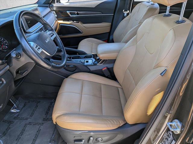 Used 2022 Kia Telluride SX w/ Towing Package FWD image 18