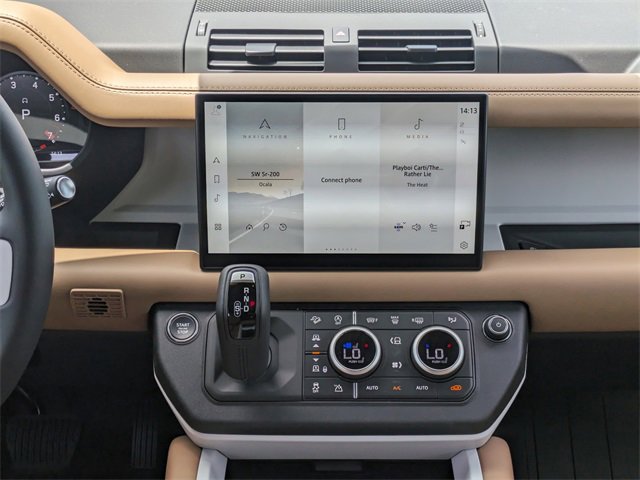 New 2025 Land Rover Defender 110 X-Dynamic SE image 14