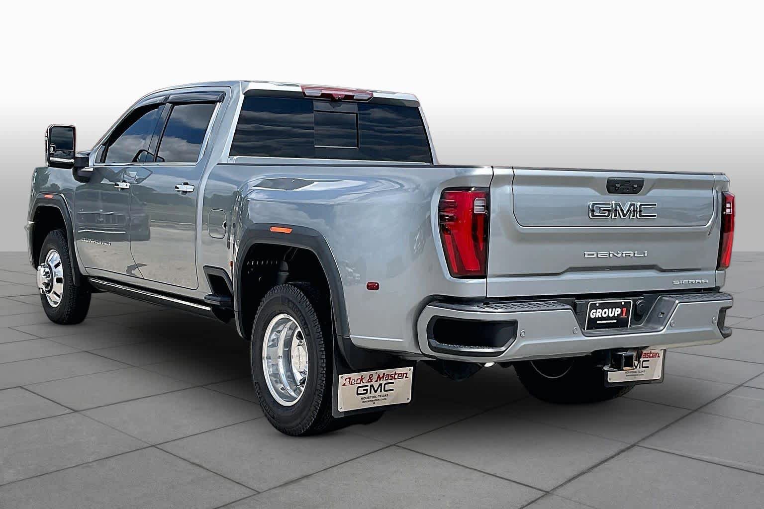 Certified 2024 GMC Sierra 3500 Denali Ultimate AWD/4WD image 12