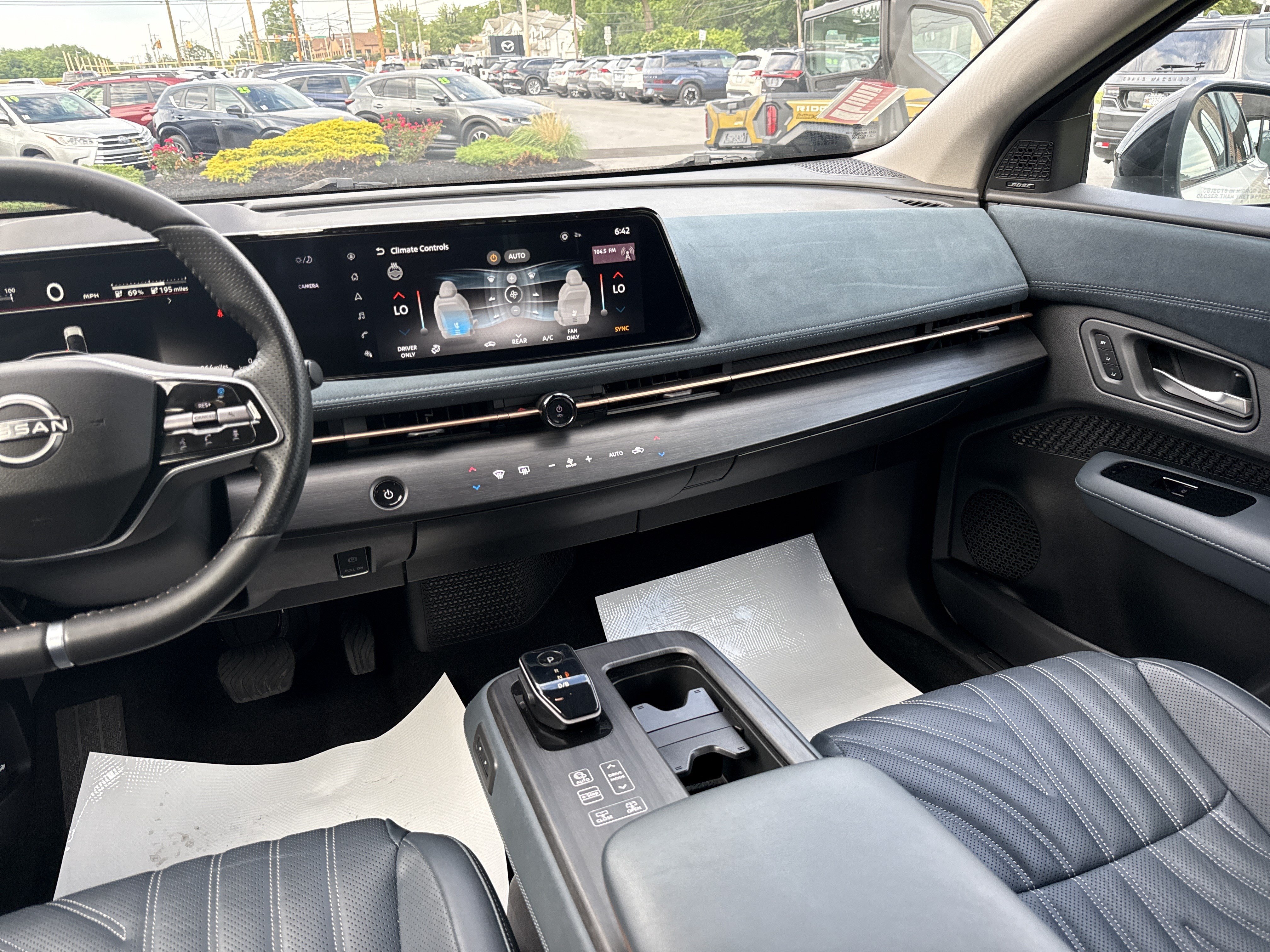 Used 2023 Nissan Ariya AWD/4WD image 21