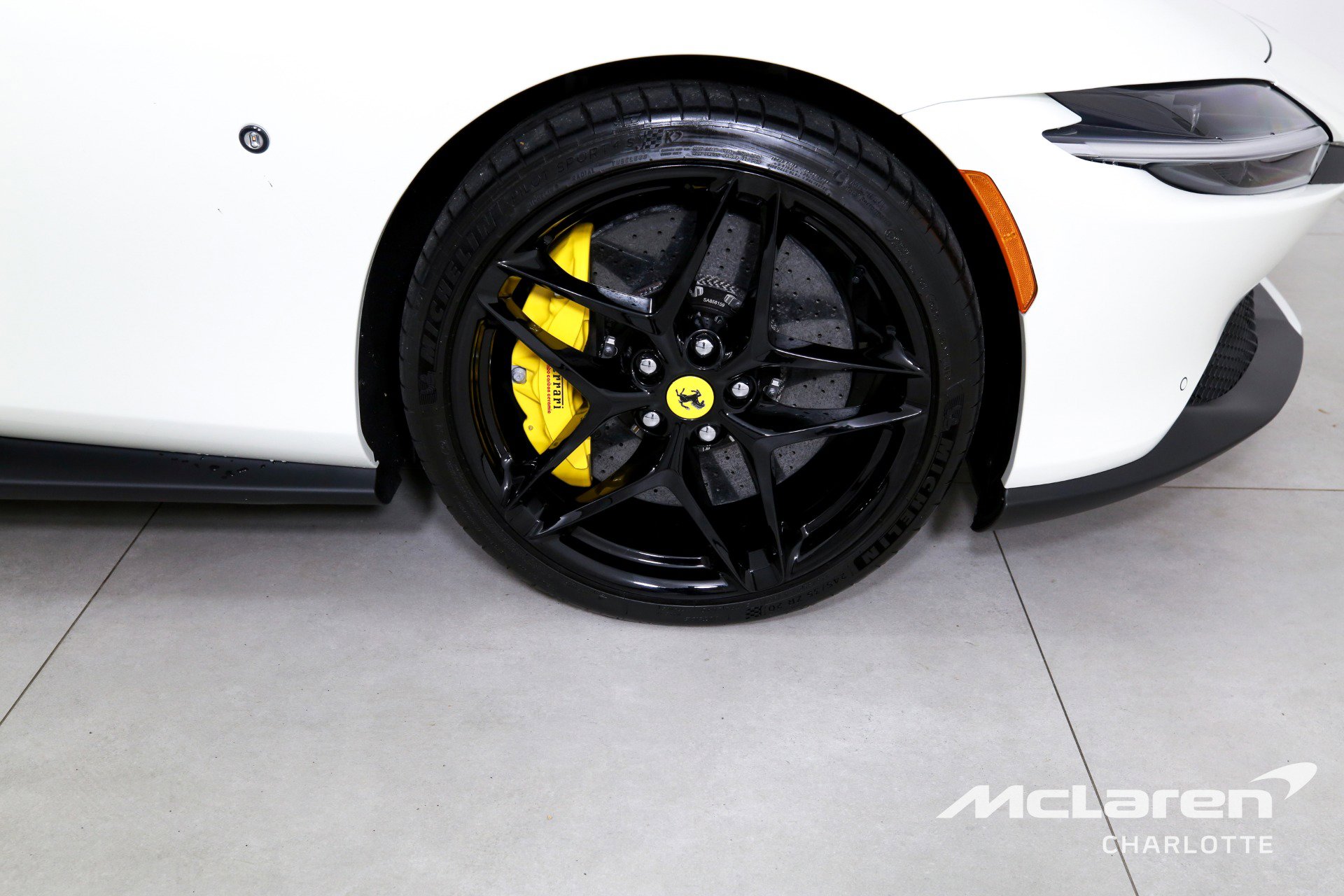 Used 2024 Ferrari Roma Spider image 29