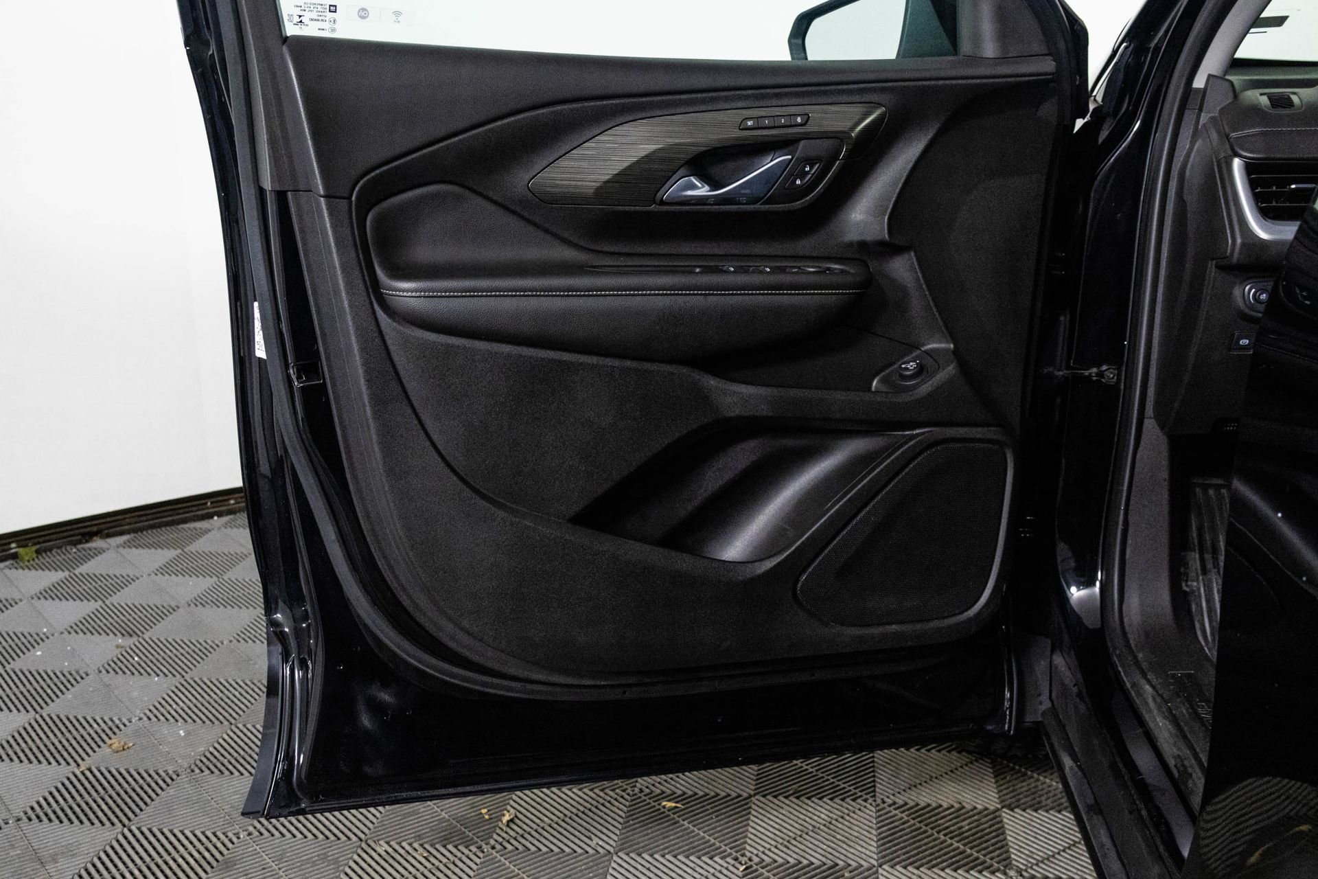 Certified 2022 GMC Terrain SLT image 33