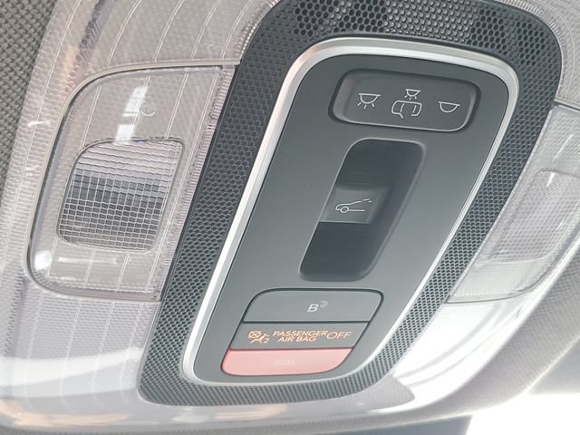 Certified 2025 Hyundai Elantra SEL FWD image 32