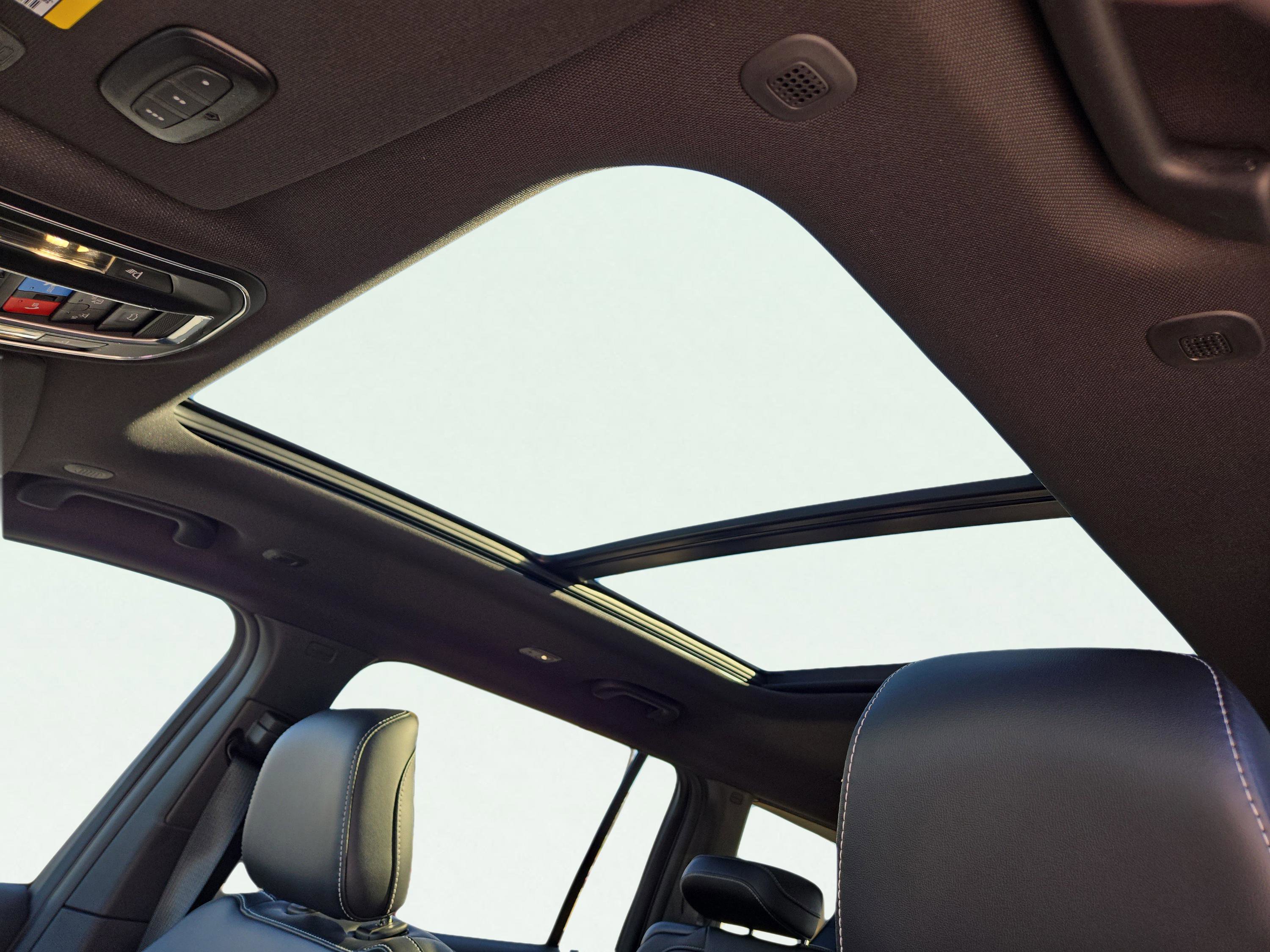 New 2025 Jeep Grand Cherokee L Limited image 22