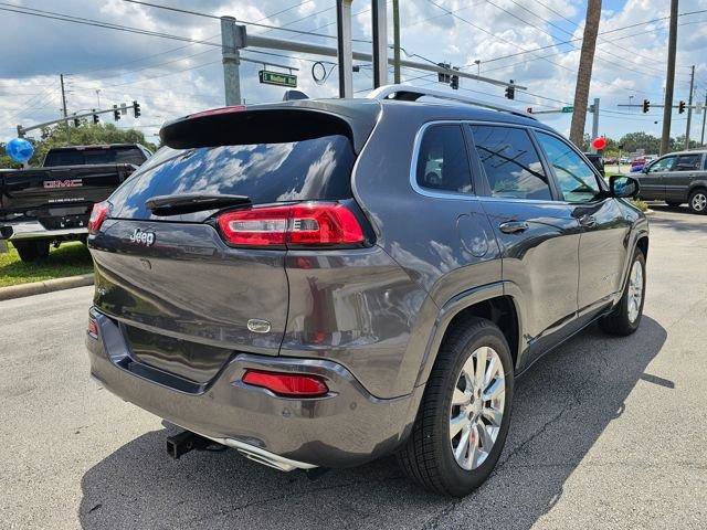 Used 2018 Jeep Cherokee Overland w/ Technology Group AWD/4WD image 5