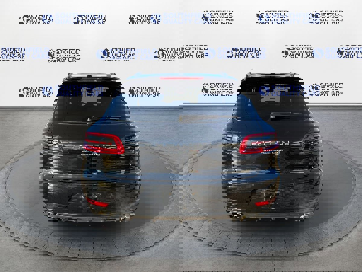 Used 2017 Porsche Macan Turbo image 5