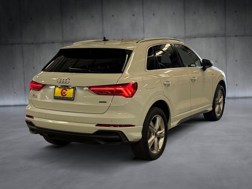 Used 2024 Audi Q3 2.0T Premium Plus w/ Premium Plus Package AWD/4WD image 5