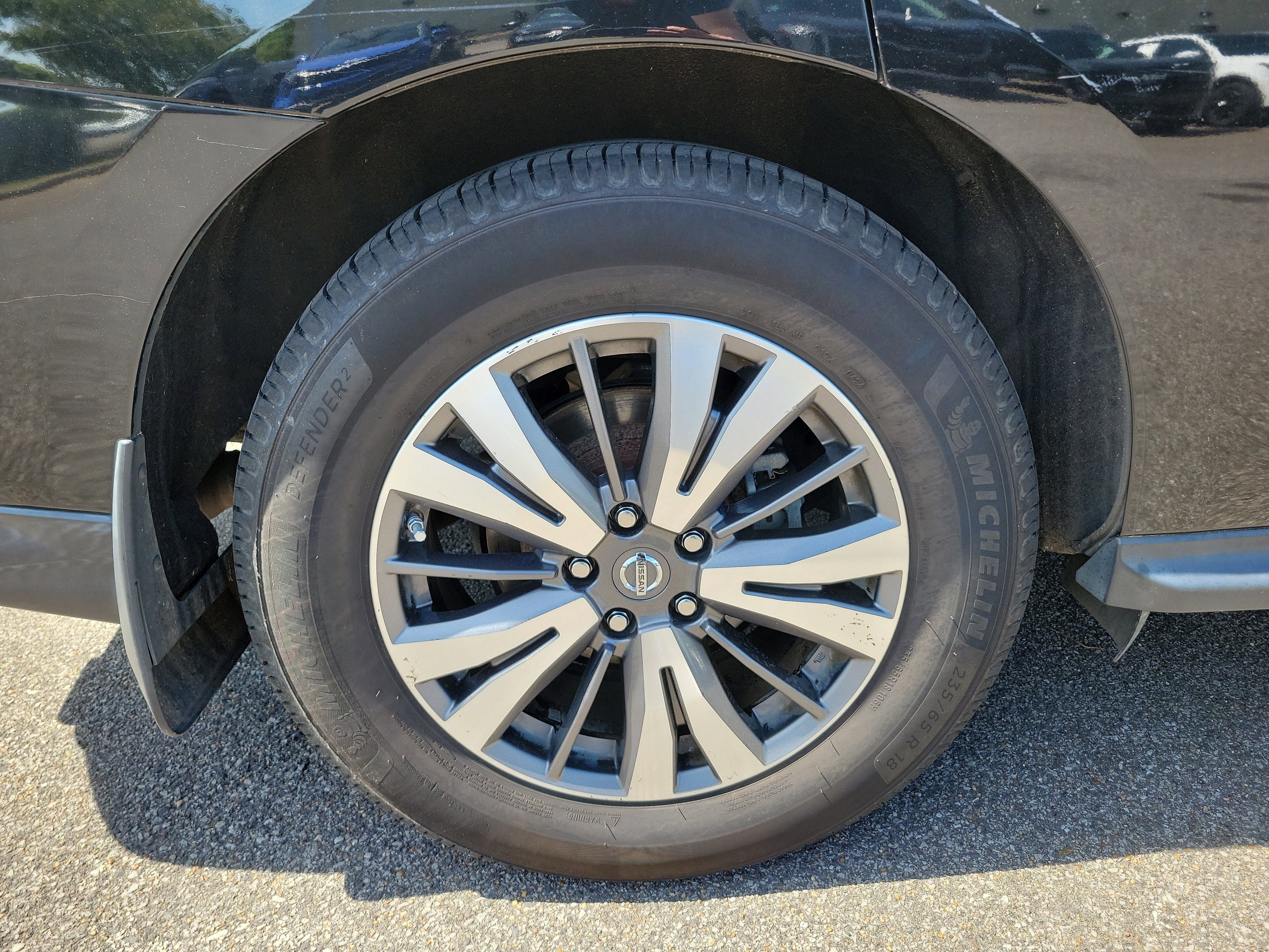 Used 2018 Nissan Pathfinder SL FWD image 29