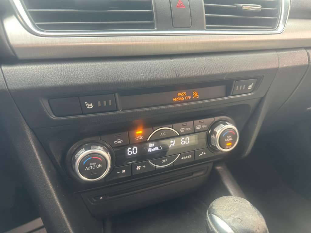 Used 2016 MAZDA MAZDA3 s Grand Touring image 21