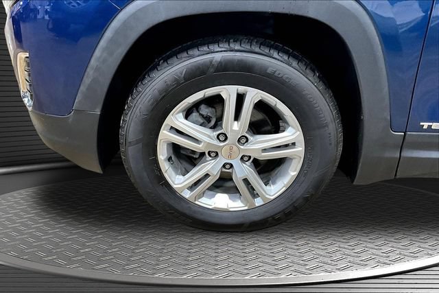 Used 2020 GMC Terrain SLE AWD/4WD image 32