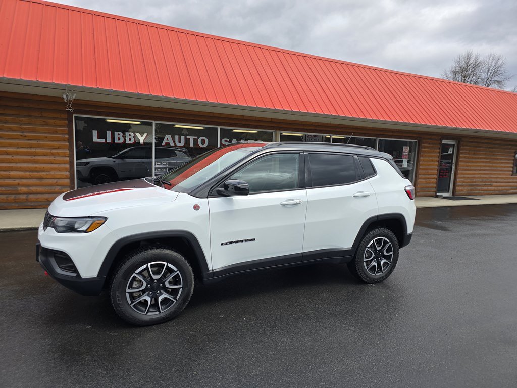 Used 2024 Jeep Compass Trailhawk