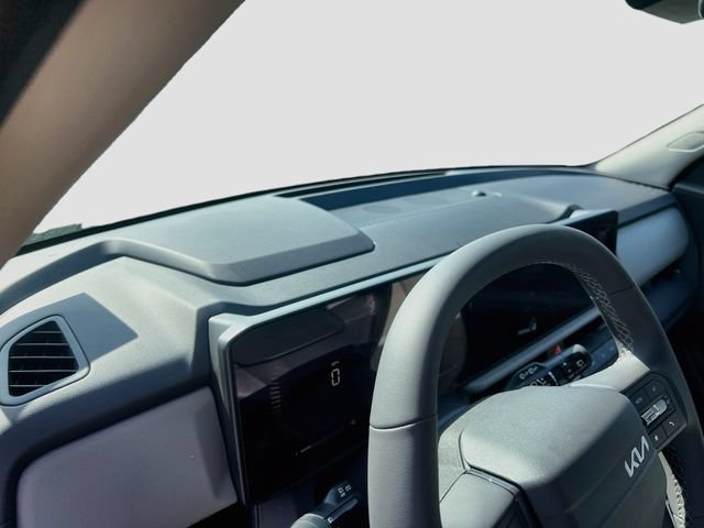 New 2027 Kia Seltos LX FWD image 9