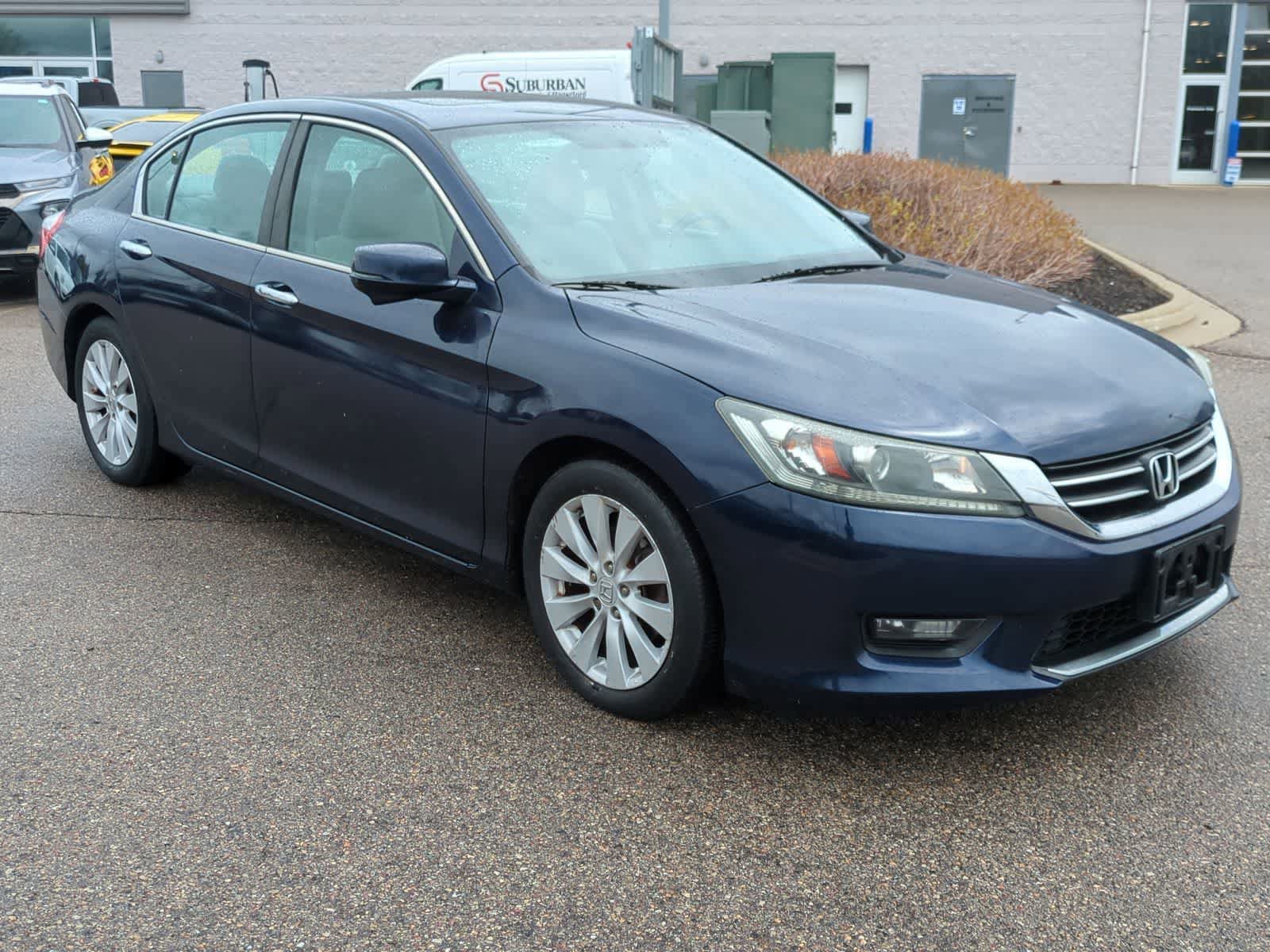 Used 2015 Honda Accord EX image 2
