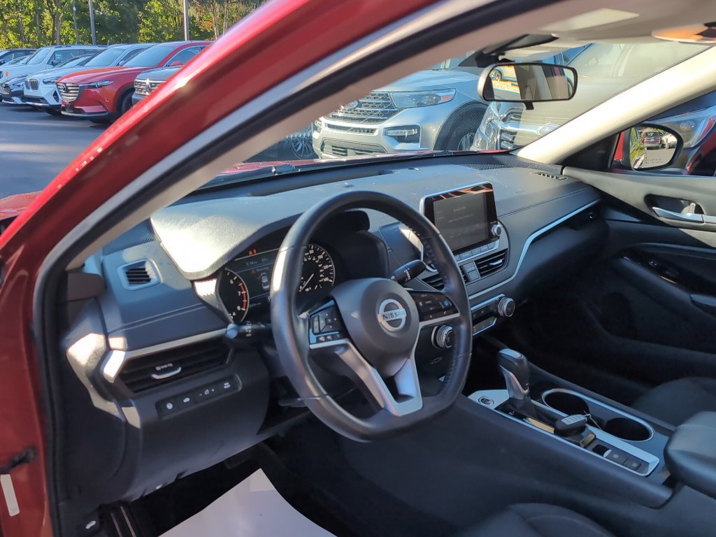 Used 2021 Nissan Altima 2.5 SV w/ SV Premium Package AWD/4WD image 14
