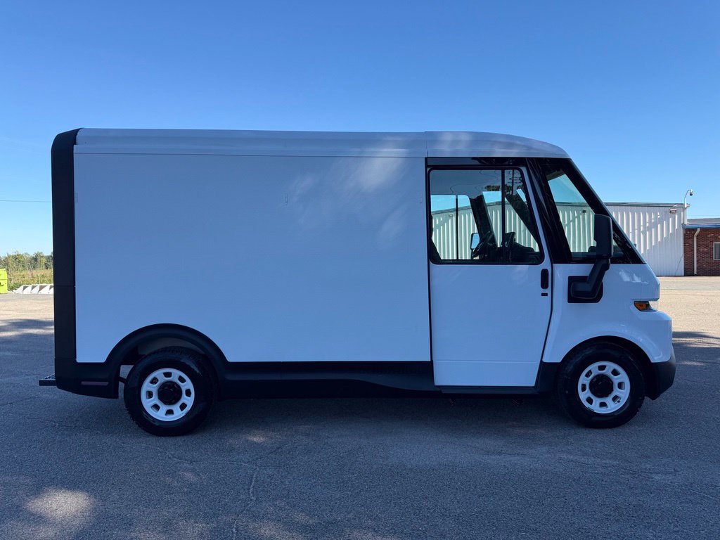 Used 2025 Chevrolet Brightdrop 400 w/ Battery Pack, Max Range AWD/4WD image 6