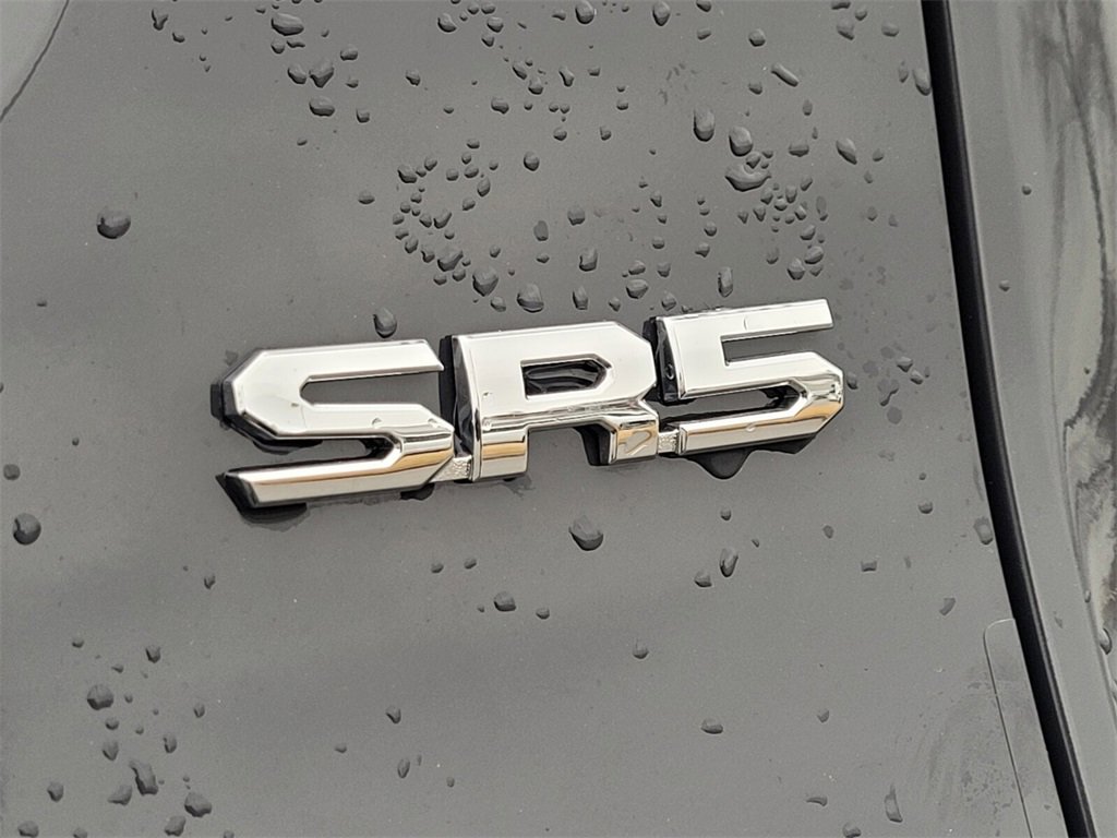 Used 2025 Toyota Tacoma SR5 image 5
