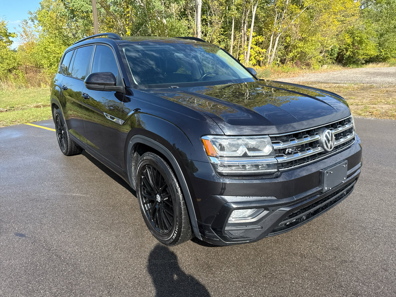Used 2019 Volkswagen Atlas SEL R-Line image 3
